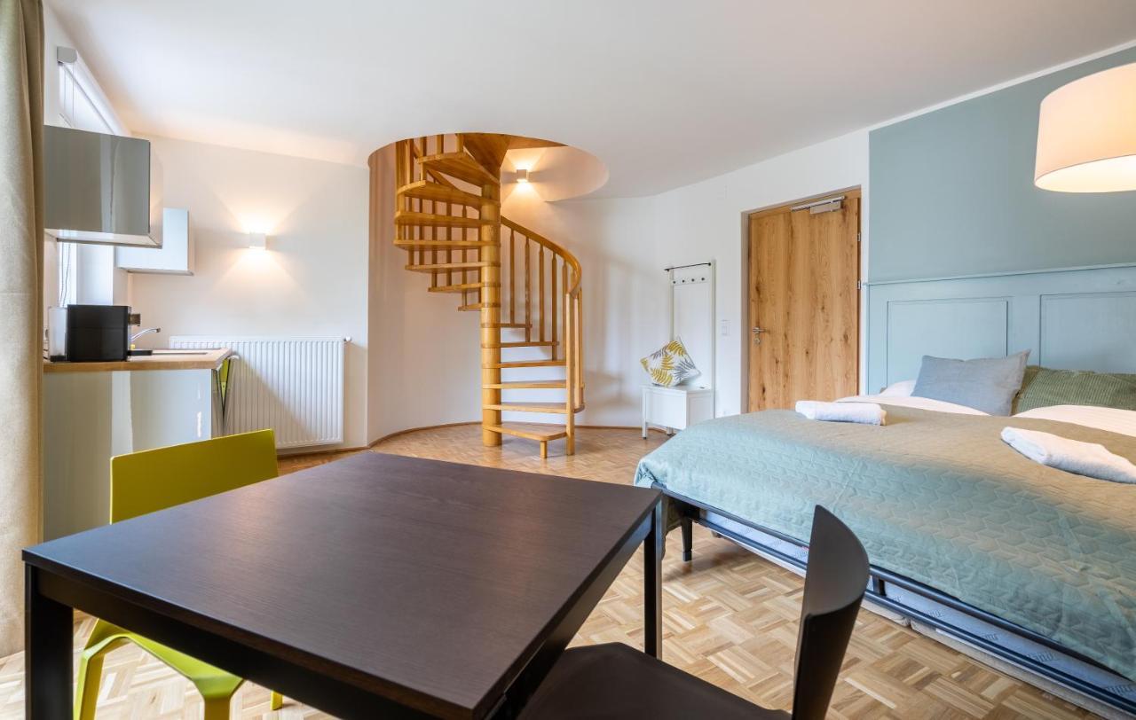 Sonnleitner Landhaus - Apartments Kotschach-Mauthen Екстериор снимка